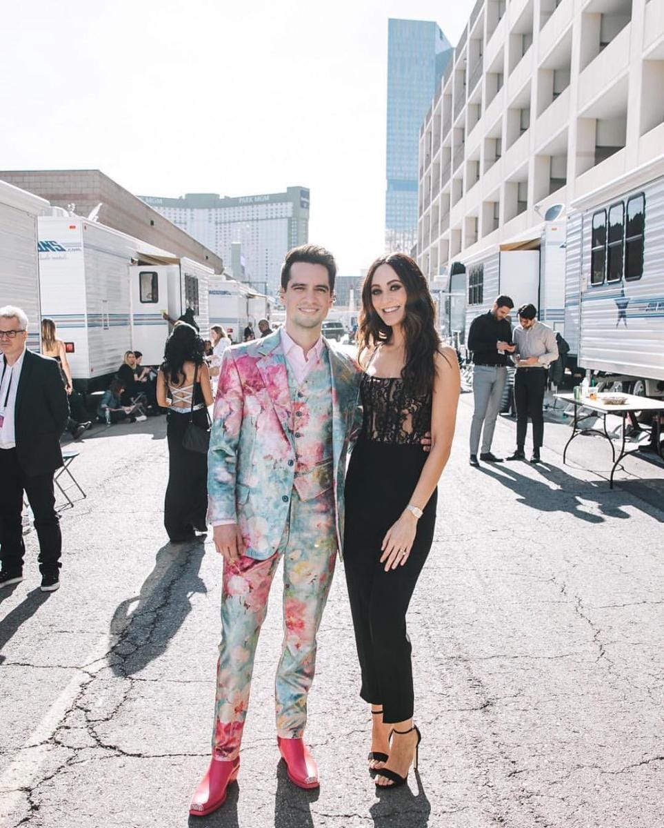 instagram.com/sarahurie