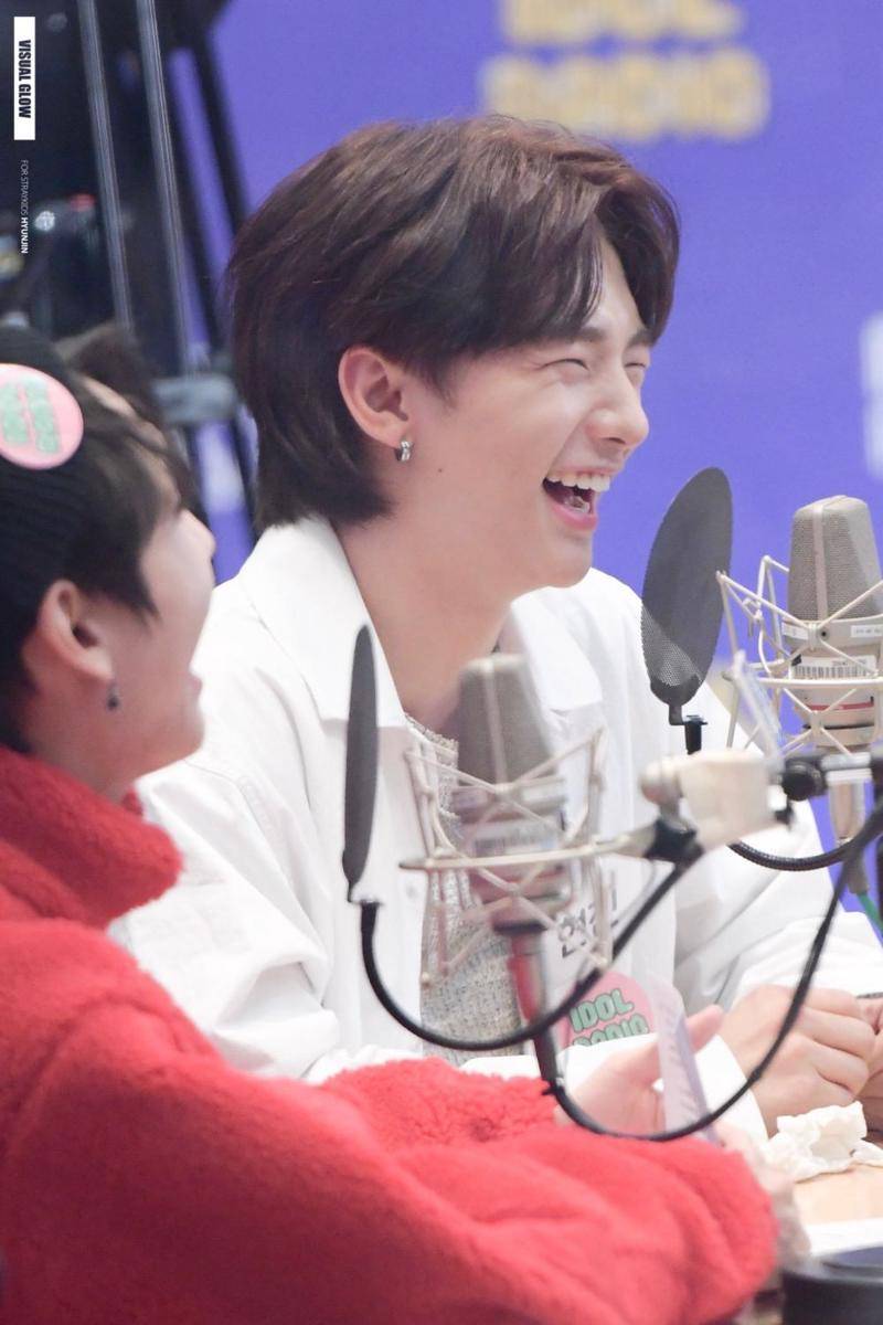 twitter.com/hyunjinsmiling