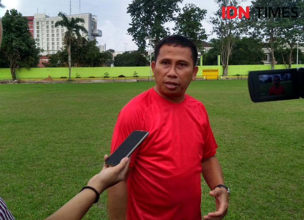 Pelatih baru PSMS Philep Hansen (IDN Times/Hasudungan)
