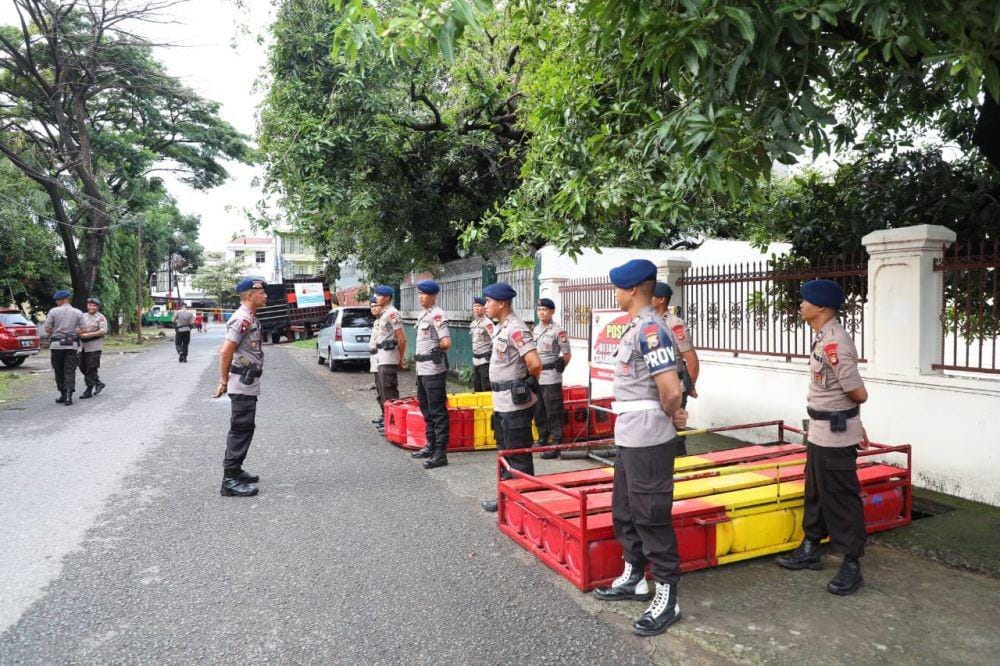 Posko siaga bencana Brimob Polda Sulsel / Istimewa