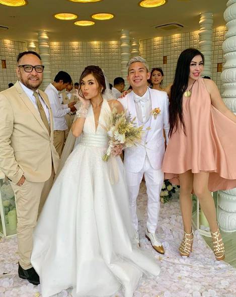 instagram.com/angelypeggy