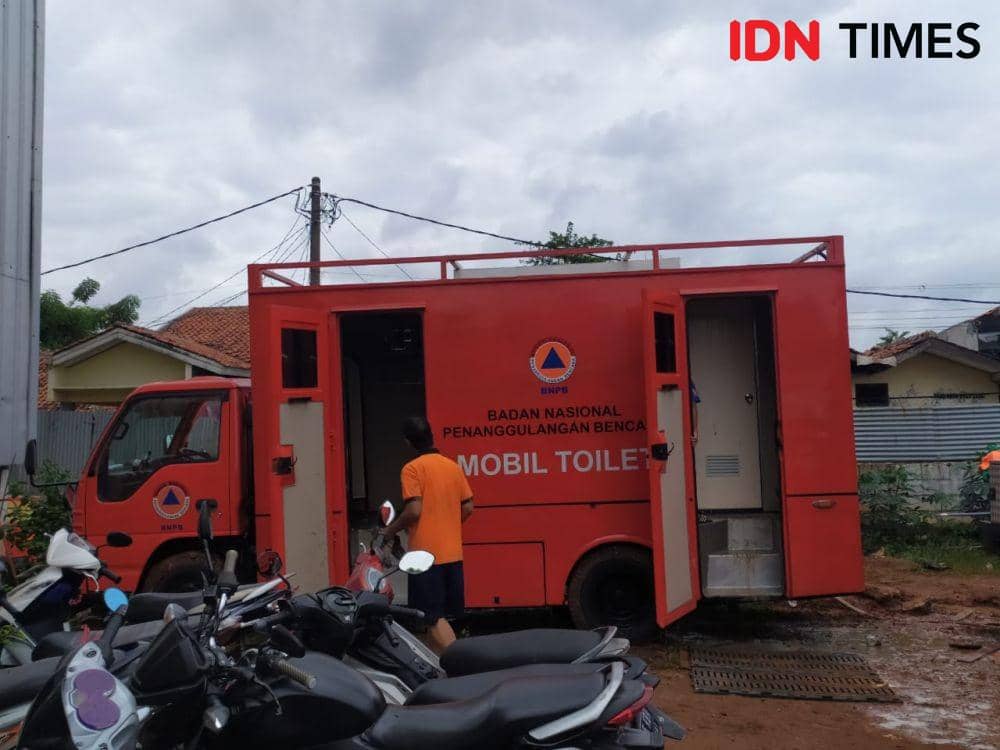 (Gudang BNPB untuk pengungsi banjir) IDN Times/Aldzah Fatimah Aditya