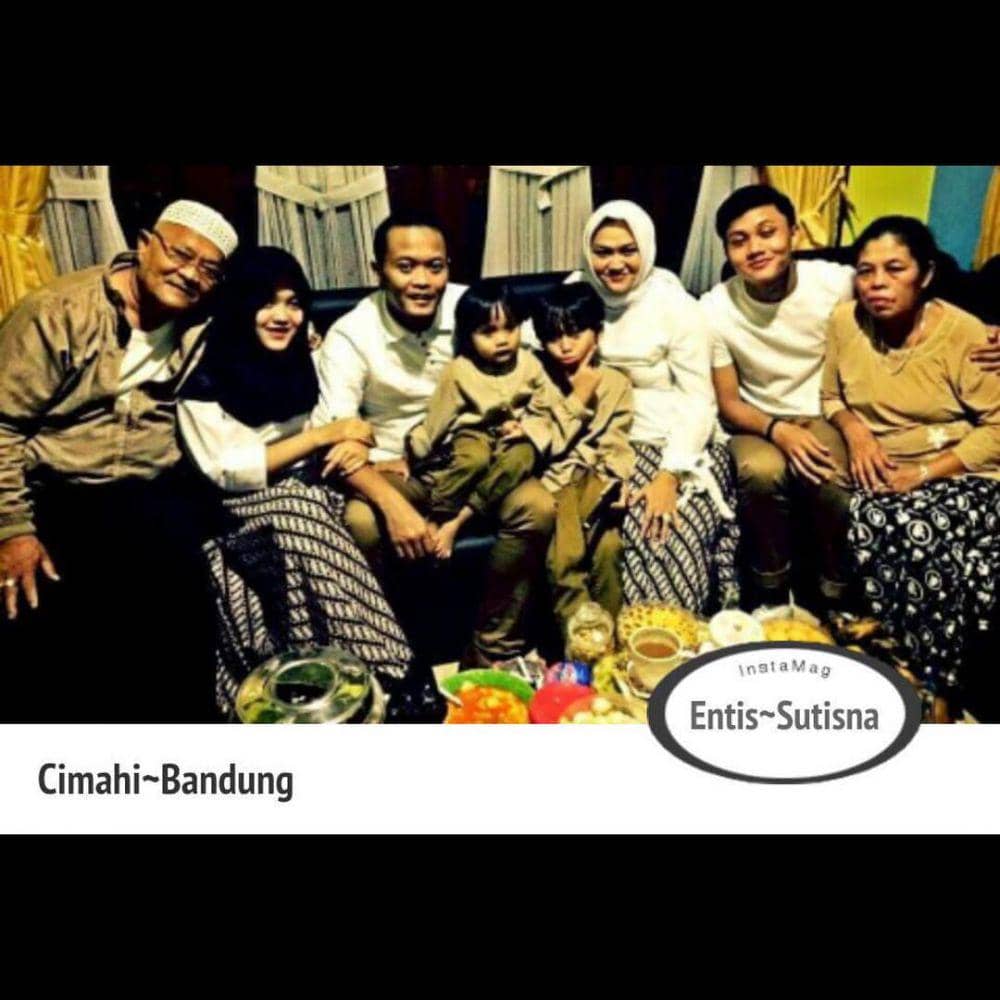 Instagram.com/rizkyfbian