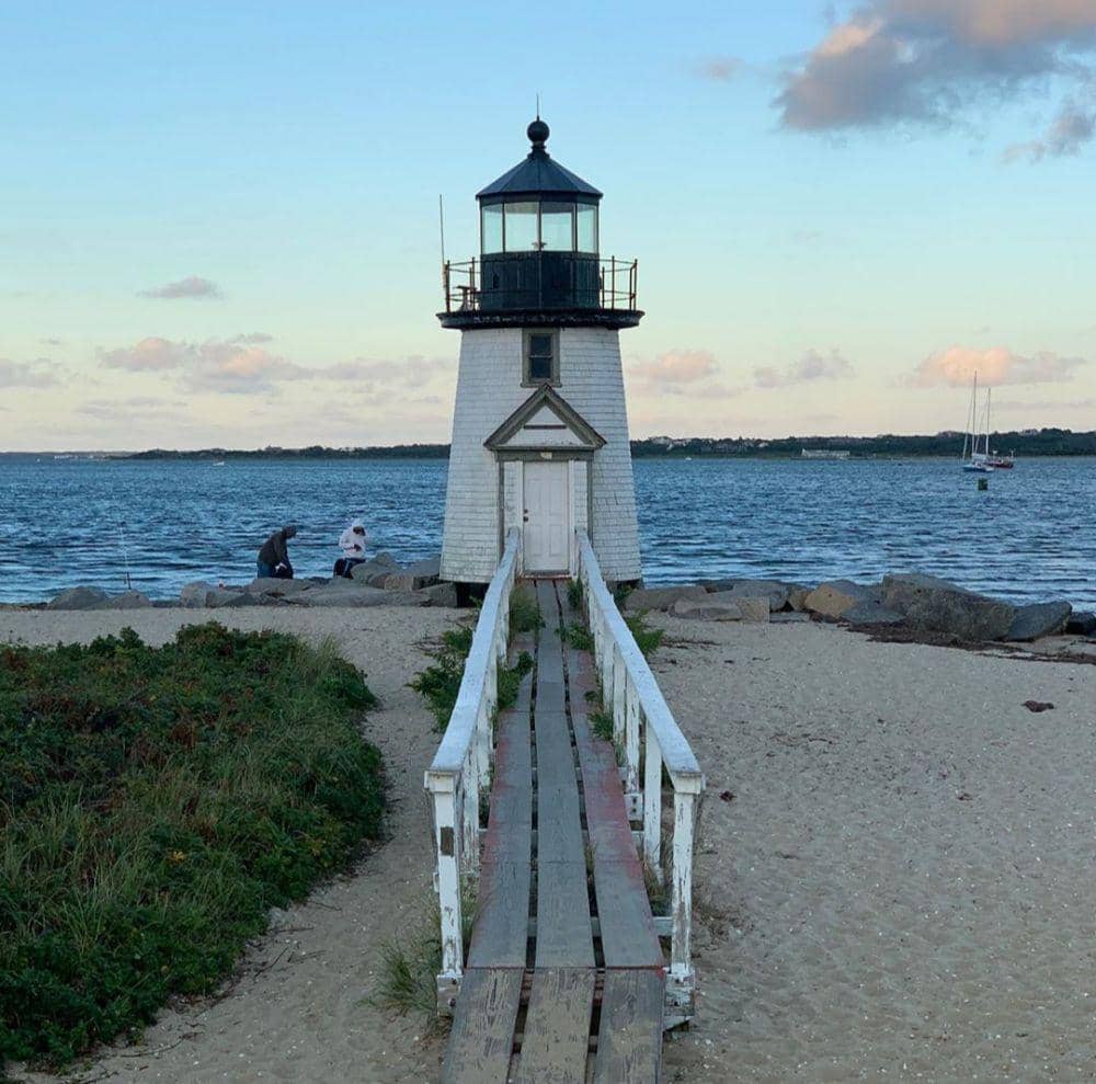 Instagram.com/elinhilderbrand