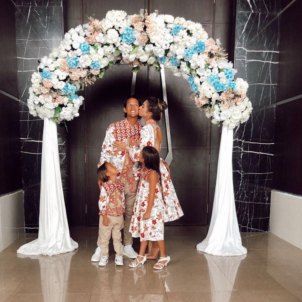 instagram.com/jenniferbachdim