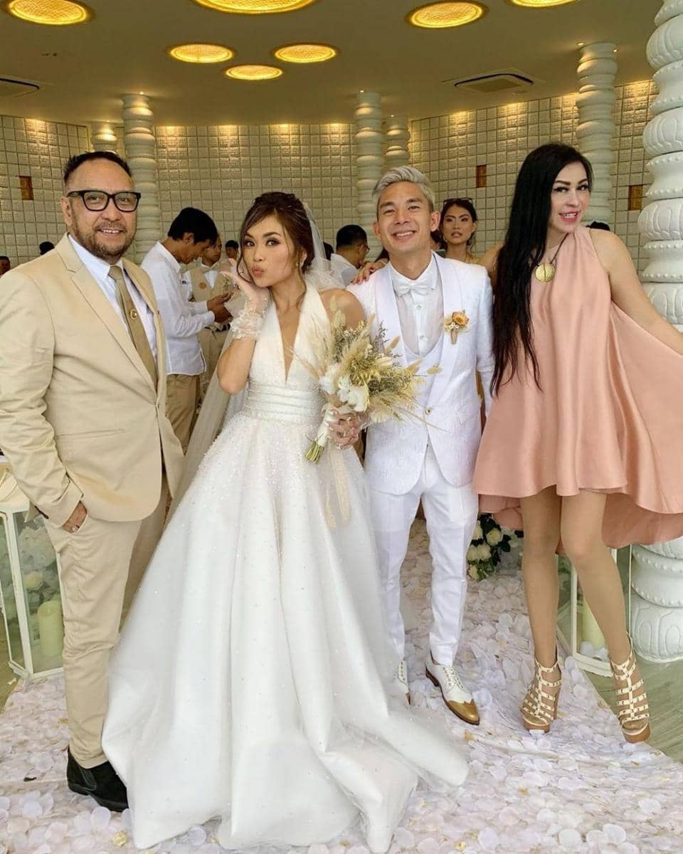 Instagram.com/angelypeggy