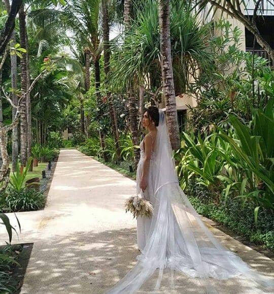 instagram.com/elloveess