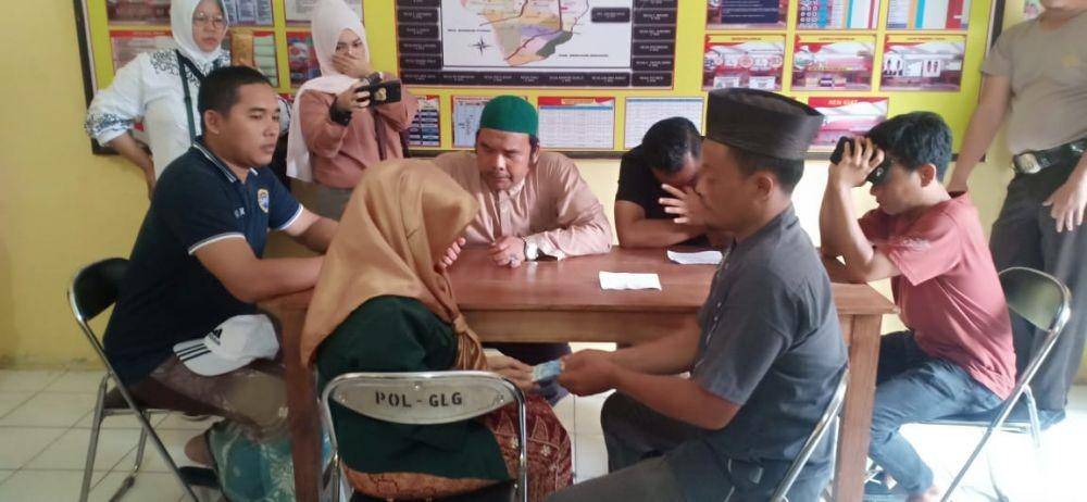 Pernikahan KL, tersangka kasus pencurian ayam dilangsungkan di Aula Mapolsek Galang, Kaupaten Deli Serdang, Sabtu (4/1) (Istimewa)