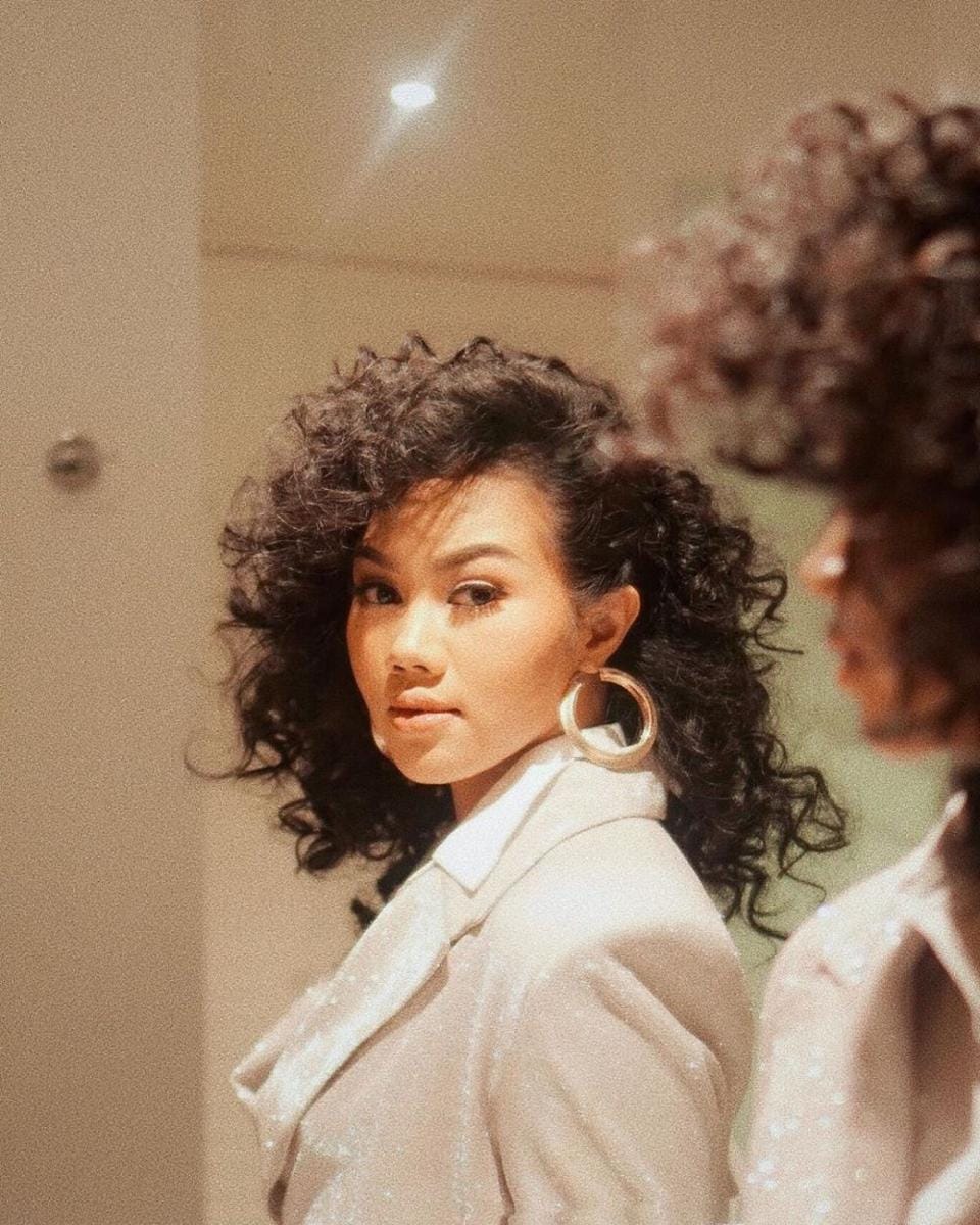 instagram.com/yurayunita