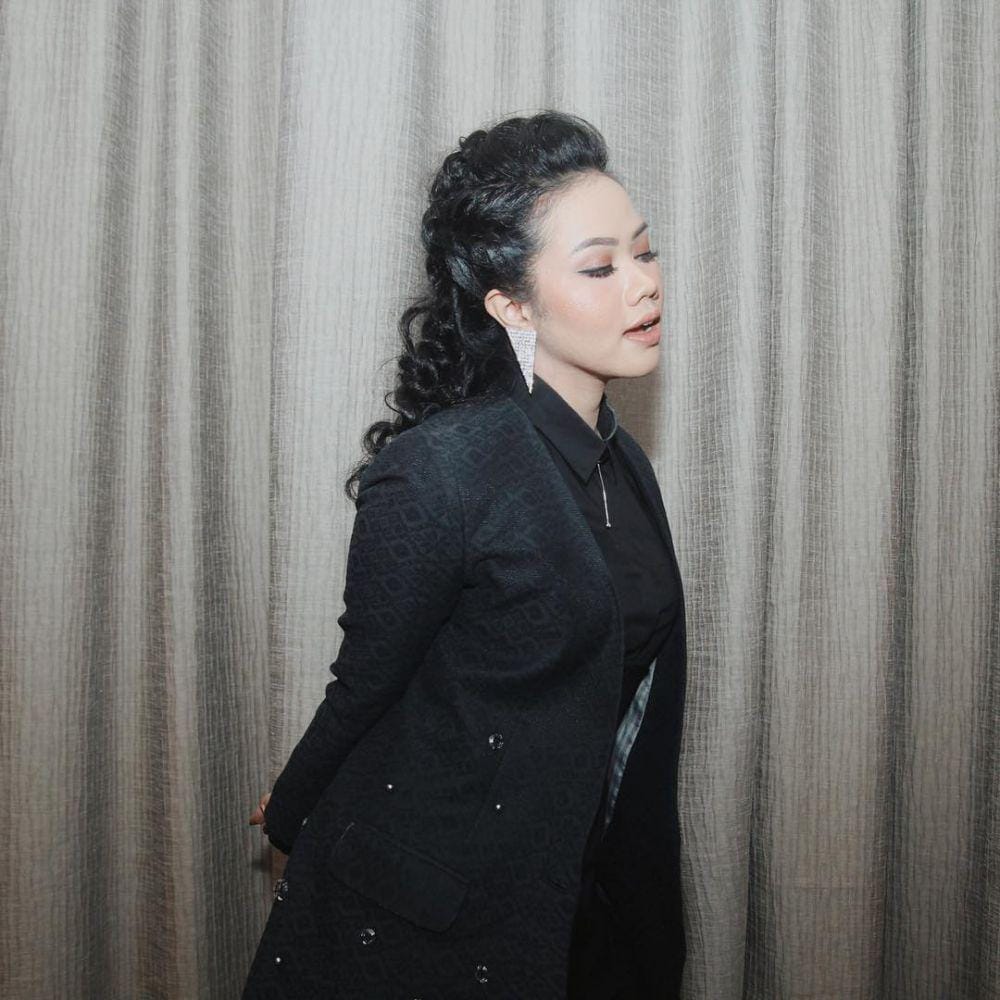 Instagram.com/yurayunita