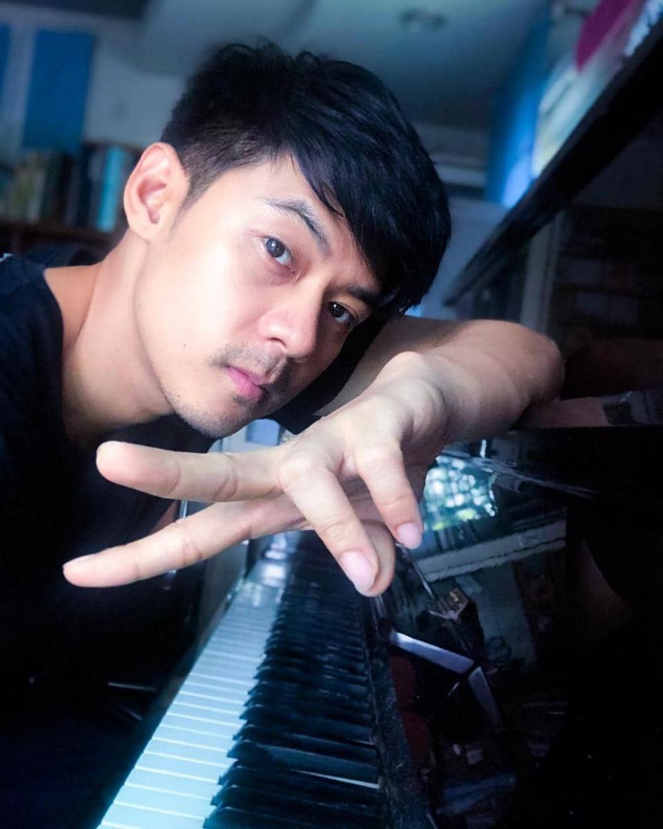 instagram.com/danworrawech/