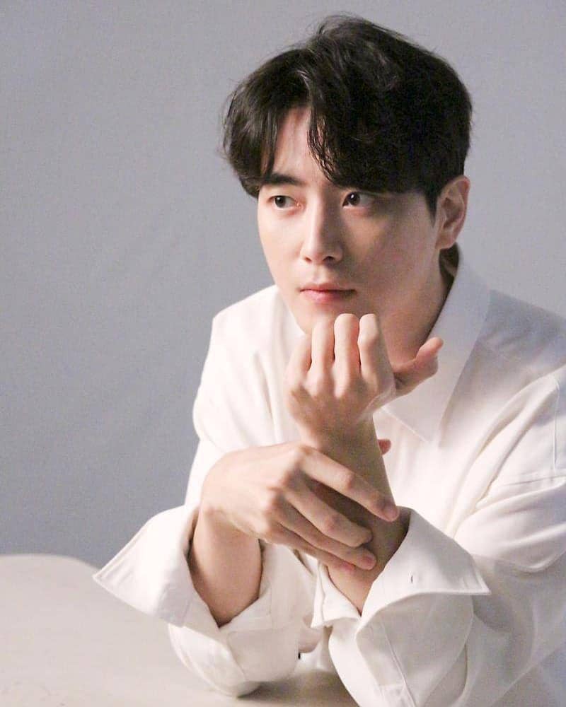 instagram.com/@leejunhyukfanpage