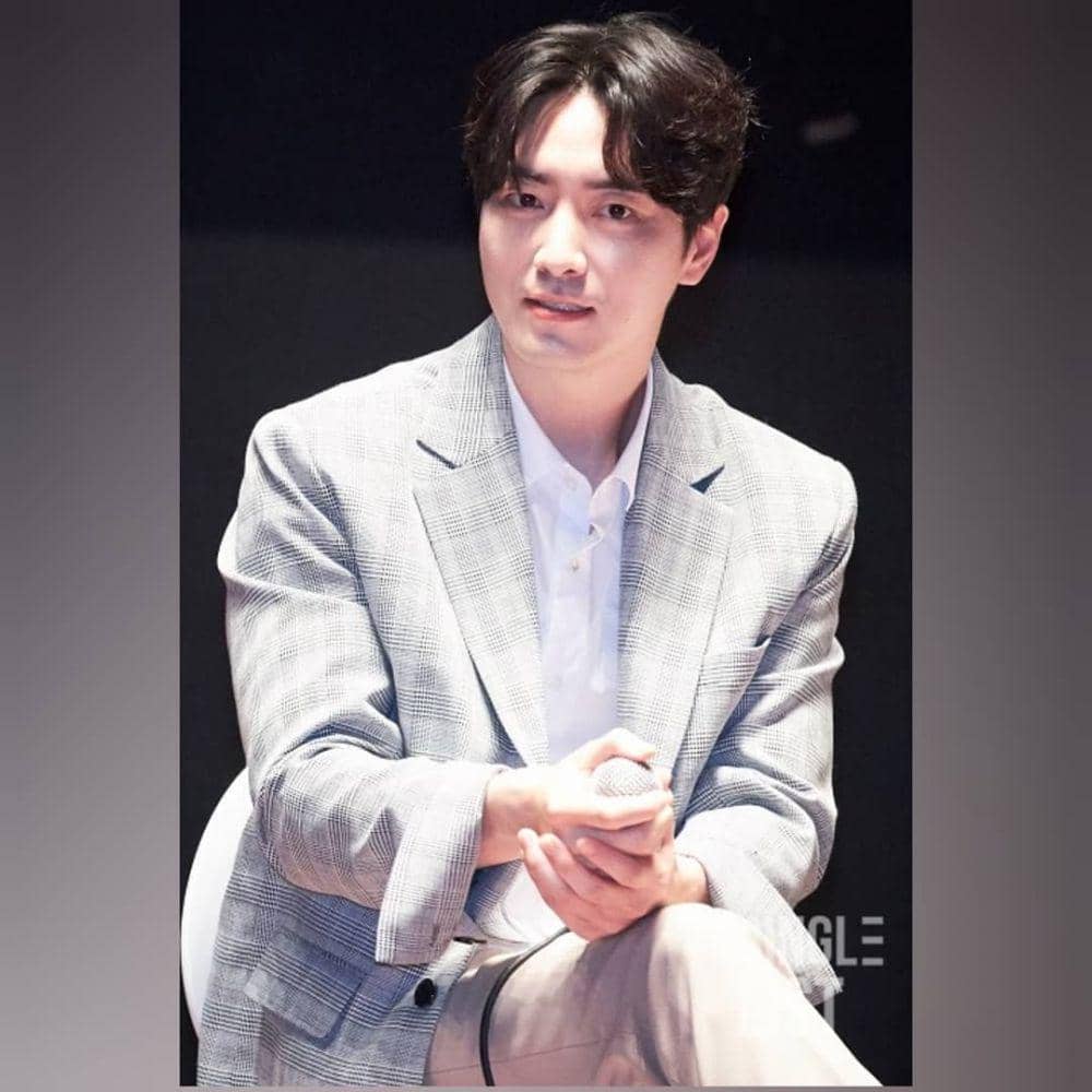 instagram.com/@leejunhyukfanpage