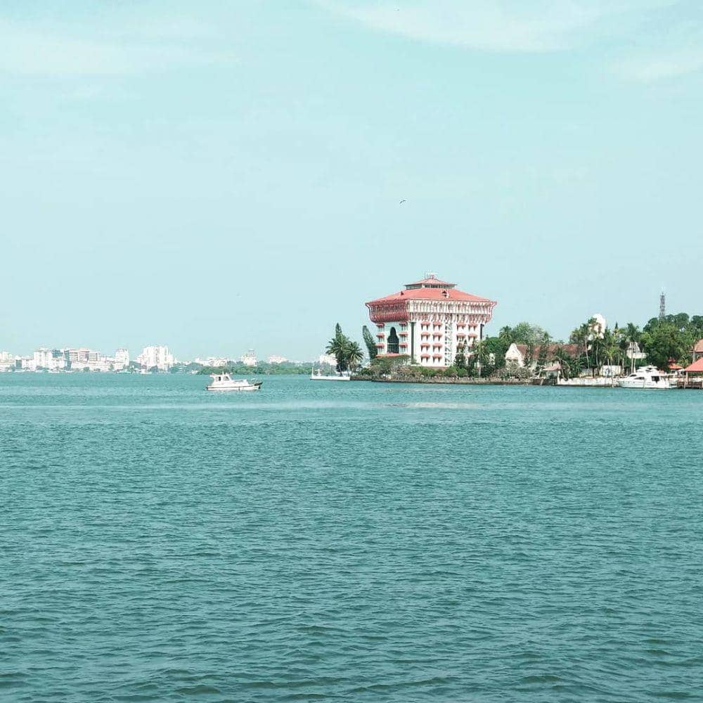 instagram.com/9_annu