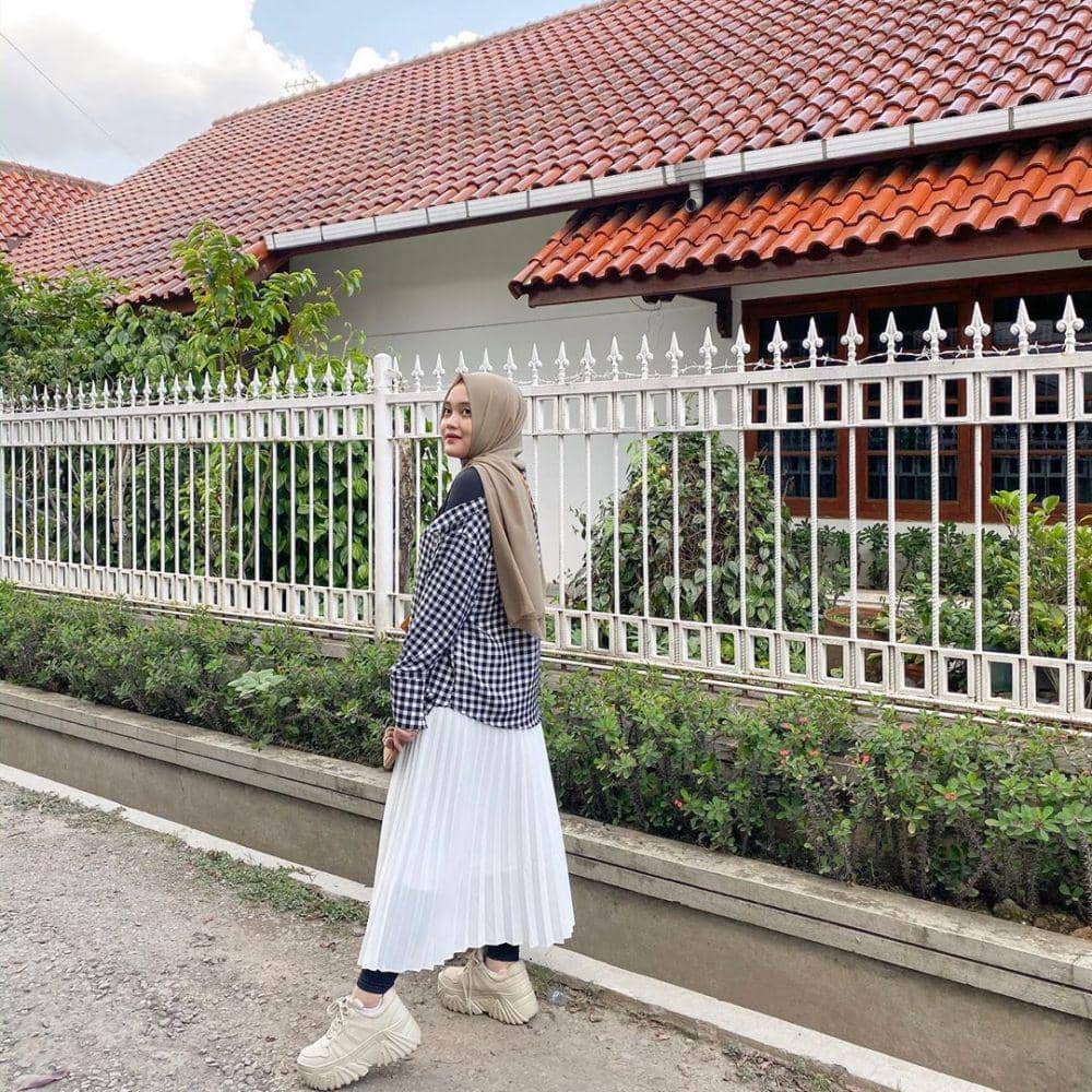 Instagram.com/putridelinaa