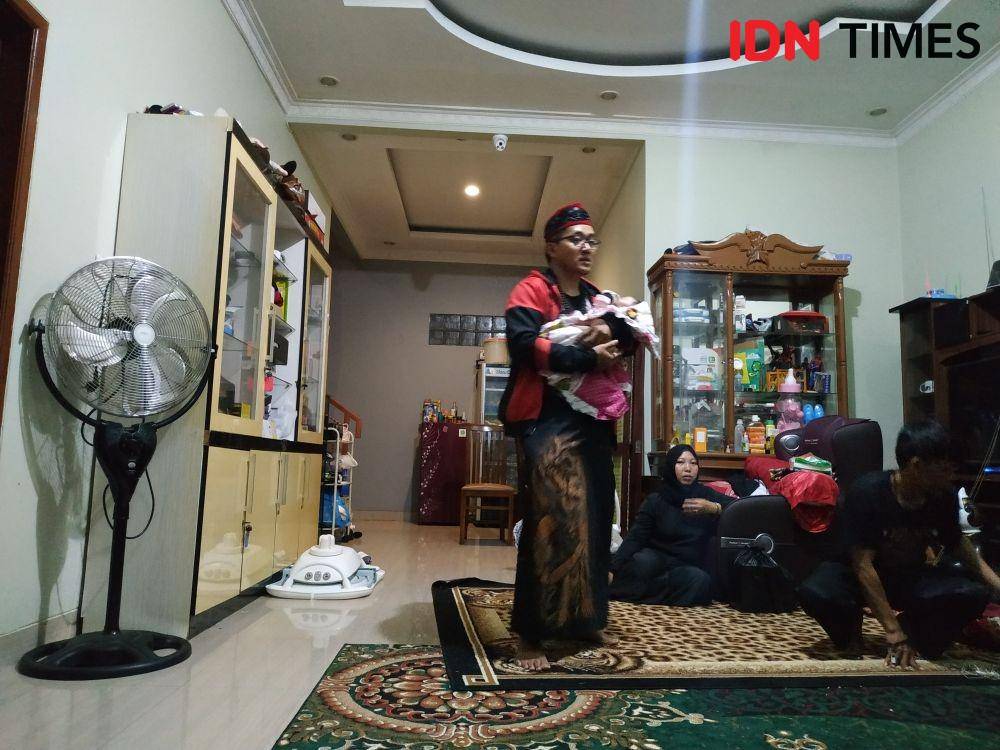 (Suami mendiang Lina Jubaedah) IDN Times/Azzis Zulkhairil