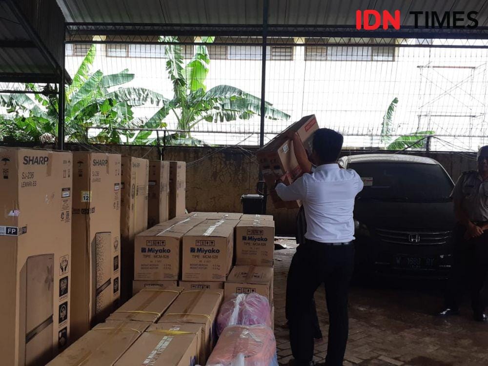 Barang bukti investasi bodong MeMiles yang disita oleh Polda Jatim. IDN Times/Ardiansyah Fajar