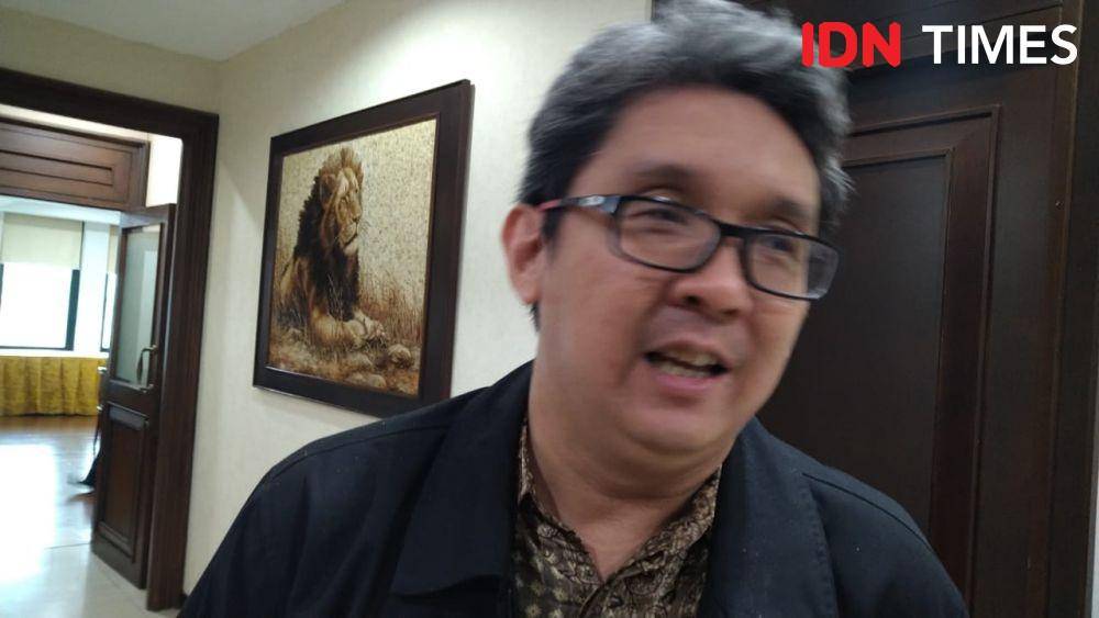 Pengamat ekonomi Indef, Berly Martawardaya (IDN Times/Helmi Shemi)