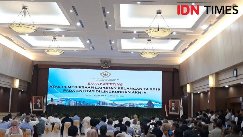 Pemeriksaan Laporan Keuangan (IDN Times/Indiana Malia)