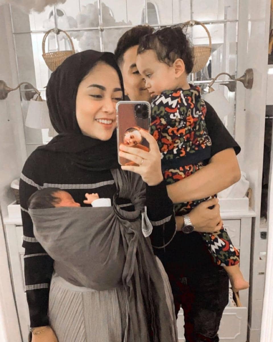 instagram.com/rachelvennya