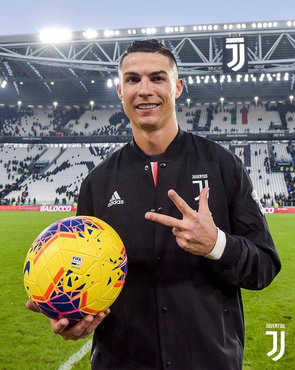 twitter.com/juventusfcen