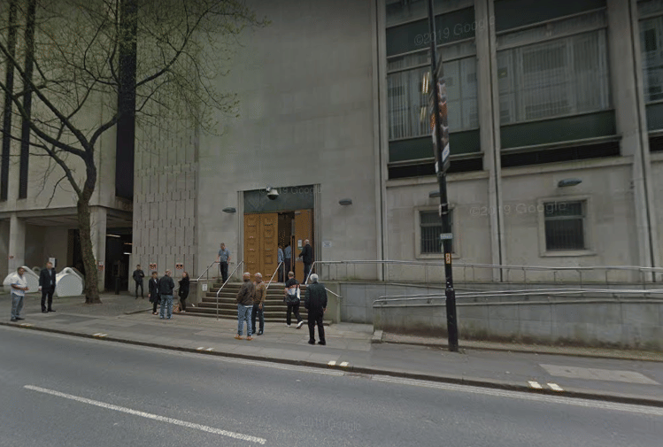 Gedung Pengadilan Manchester (Google Street View)
