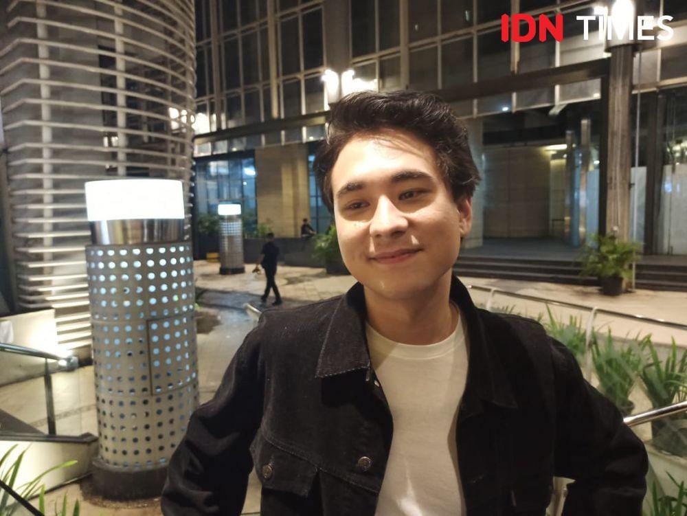 Jerome Polin saat Gala Premiere film Surat dari Kematian, di Epicentrum, Jakarta, pada Senin(6/1). IDN Times/Erfah Nanda