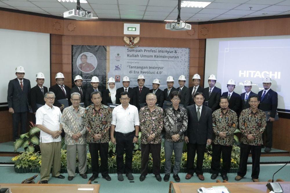 Sumpah Profesi Insinyur dan Kuliah Umum Keinsinyuran di Kampus UMY, Senin (6/1). IDN Times/Humas dan Protokol UMY