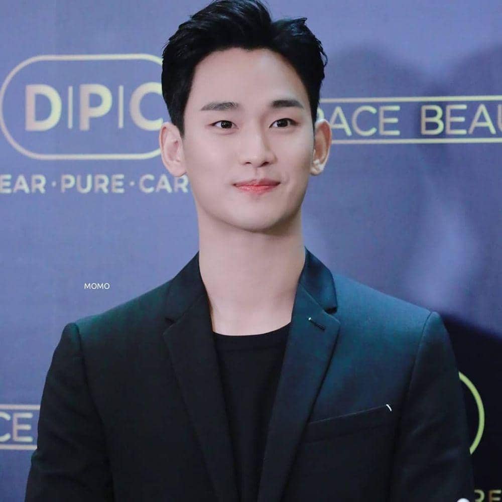 instagram.com/kimsoohyun_official_fan
