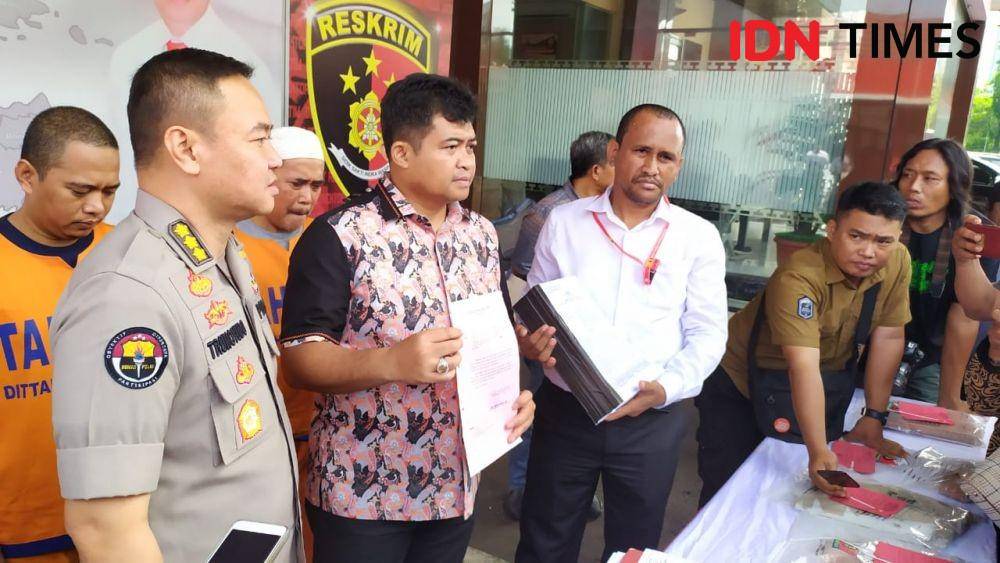 Konferensi pers kasus SD Gentong 1 Pasuruan tahap II di Mapolda Jatim, Selasa (7/1). IDN Times/Ardiansyah Fajar