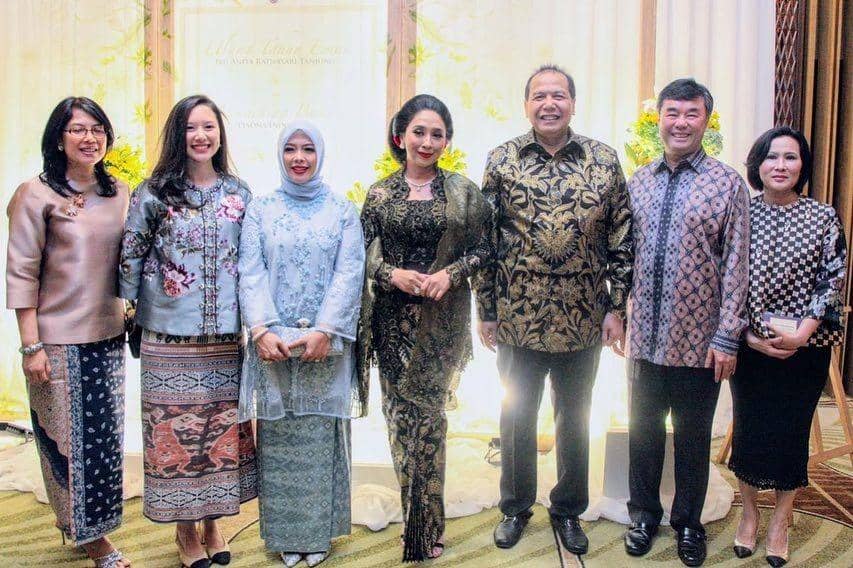 instagram.com/nurasiauno