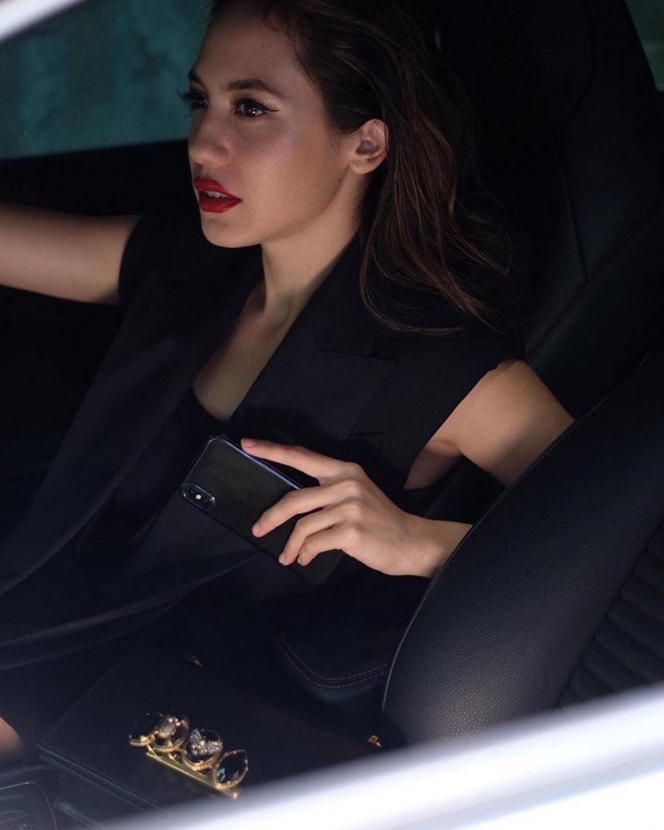 instagram.com/pevpearce