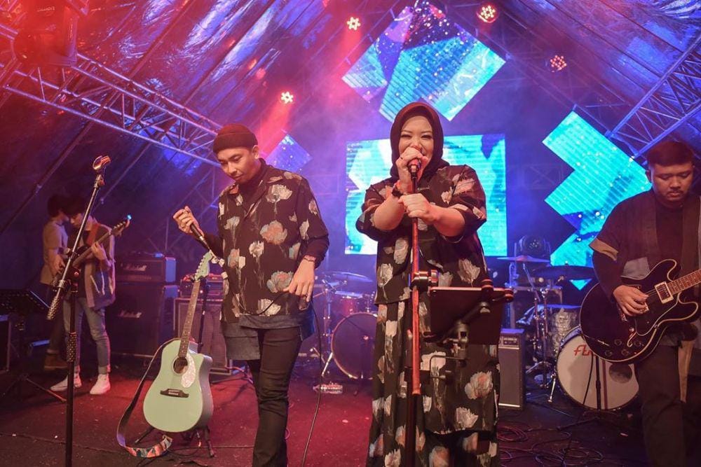 instagram.com/risa_saraswati