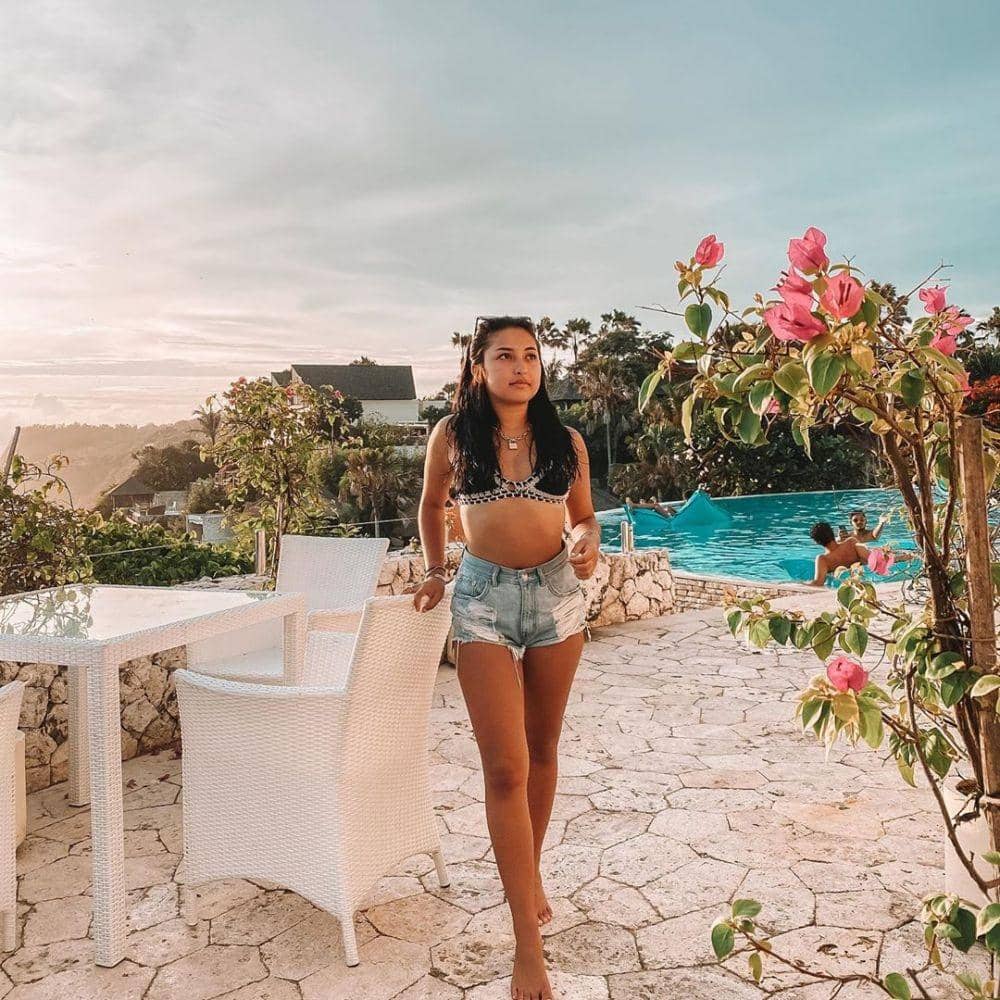 Instagram.com/jennifercoppenreal20