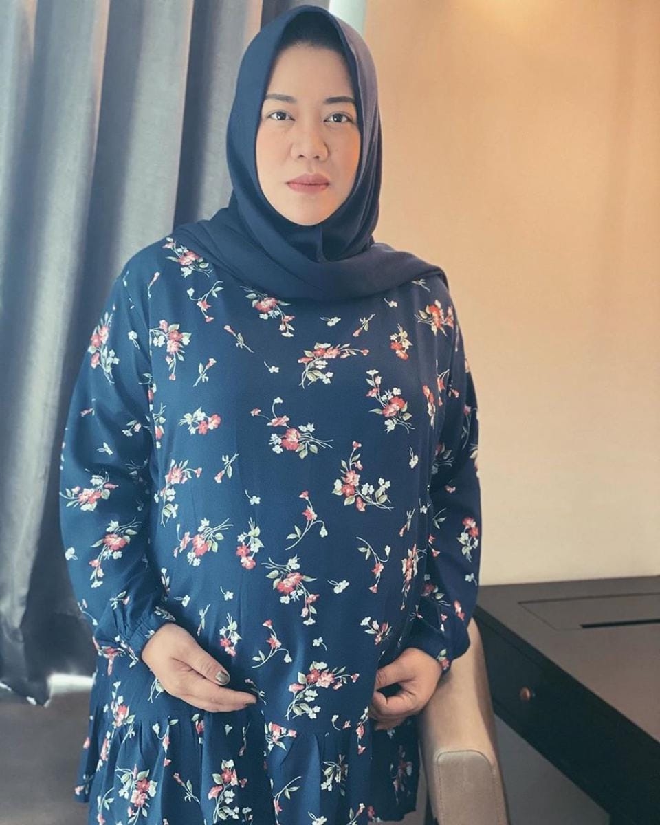 instagram.com/risa_saraswati