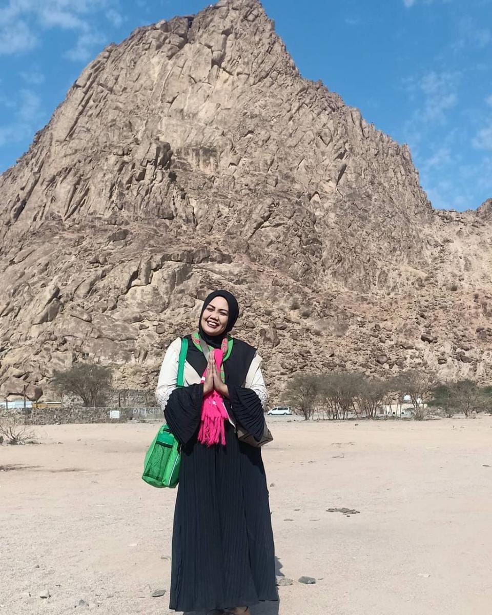 Instagram.com/ellysugigi_real_