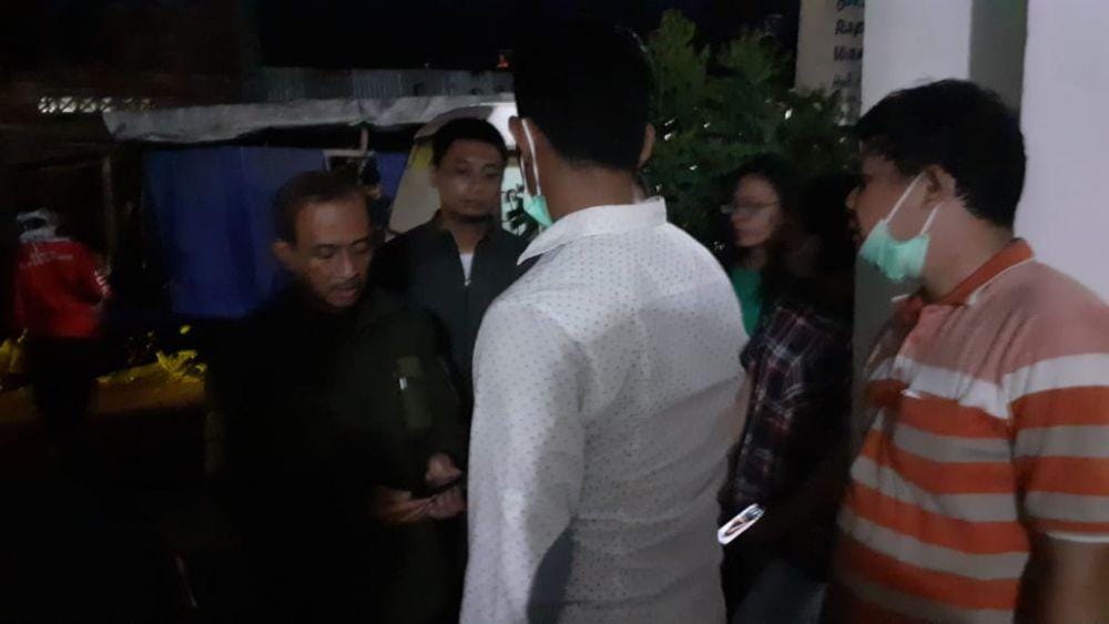 Petugas melakukan indentifikasi di rumah korban. IDN Times/Humas Polsek Sewon
