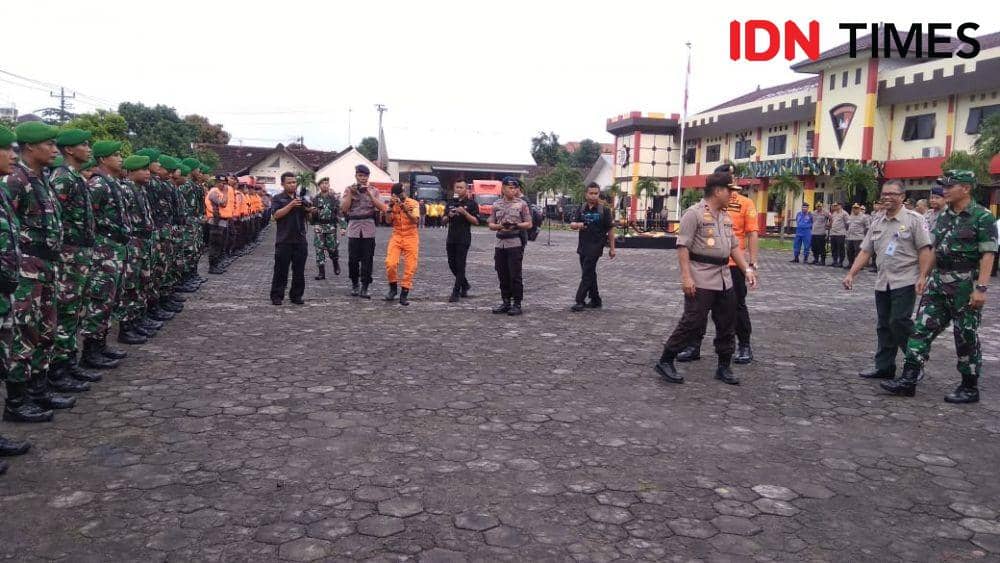 Apel siaga bencana di Mako Brimob Polda DIY, Selasa (7/1). (IDN Times/Tunggul Damarjati)