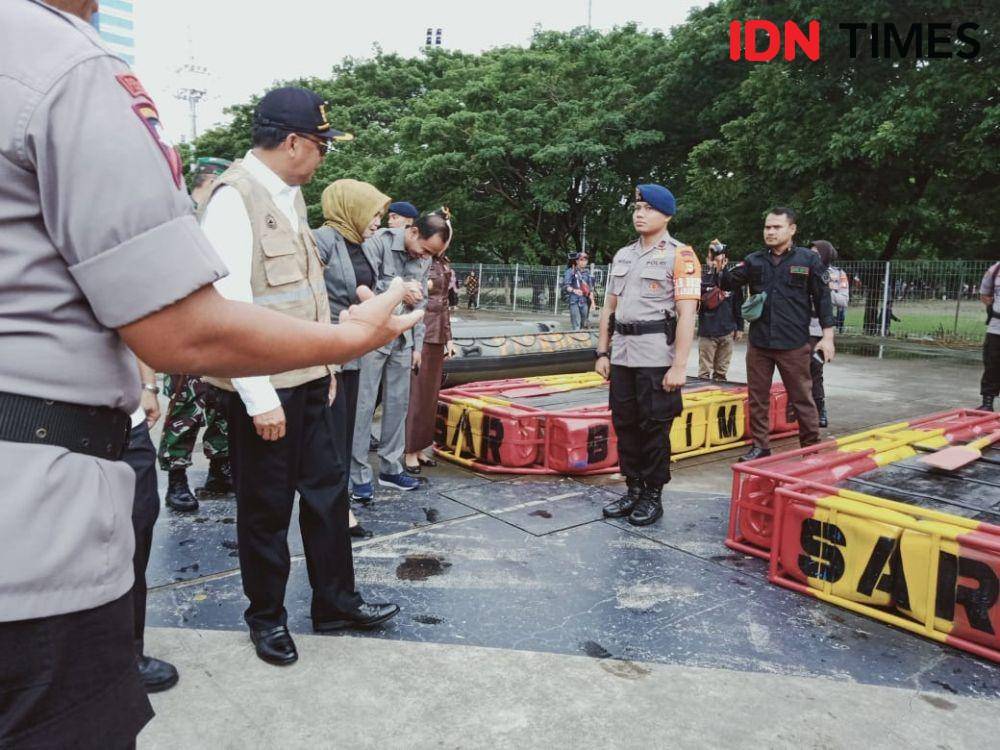 Apel Kesiapsiagaan Bencana di Lapangan Karebosi Makassar, Rabu (8/1). IDN Times/Asrhawi Muin