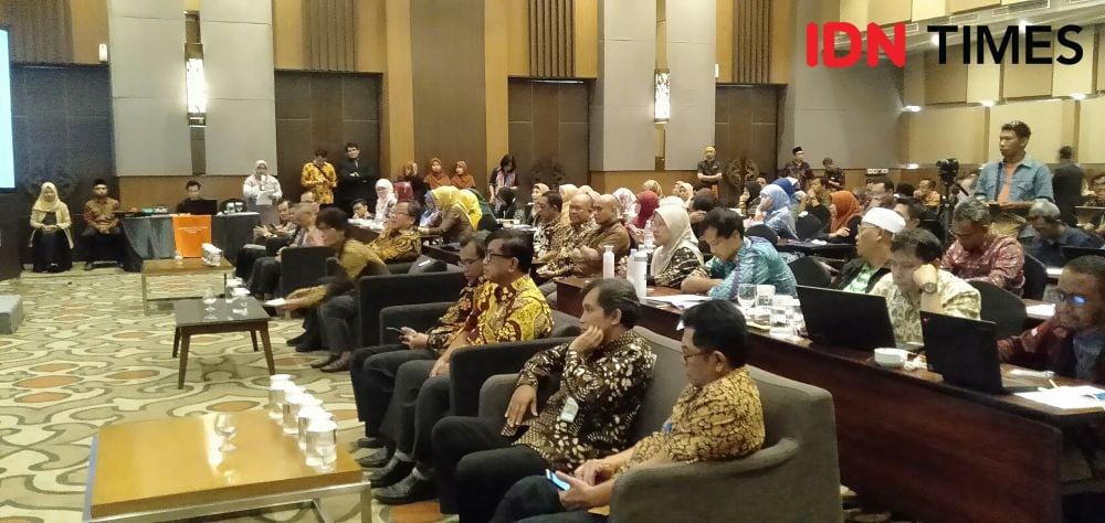 Para peserta silaturahmi nasional Lembaga Penelitian, Publikasi dan Pengabdian Masyarakat Perguruan Tinggi Muhammadiyah-Aisyiyah (LPPM PTMA) di Hotel Harper Kota Yogyakarta, Selasa (7/1). IDN Times/Daruwaskita