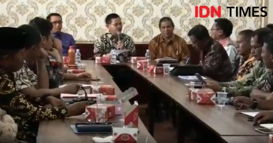 Sekda PPU, H. Tohar memimpin rapat Jempol Pesat didampingi Ketua PN PPU, Anten Peninjauan lapangan Ketua PN PPU, Anteng Supriyo dan Kepala BPN, Rahmad beberapa waktu lalu (IDN Times/ istimewa)
