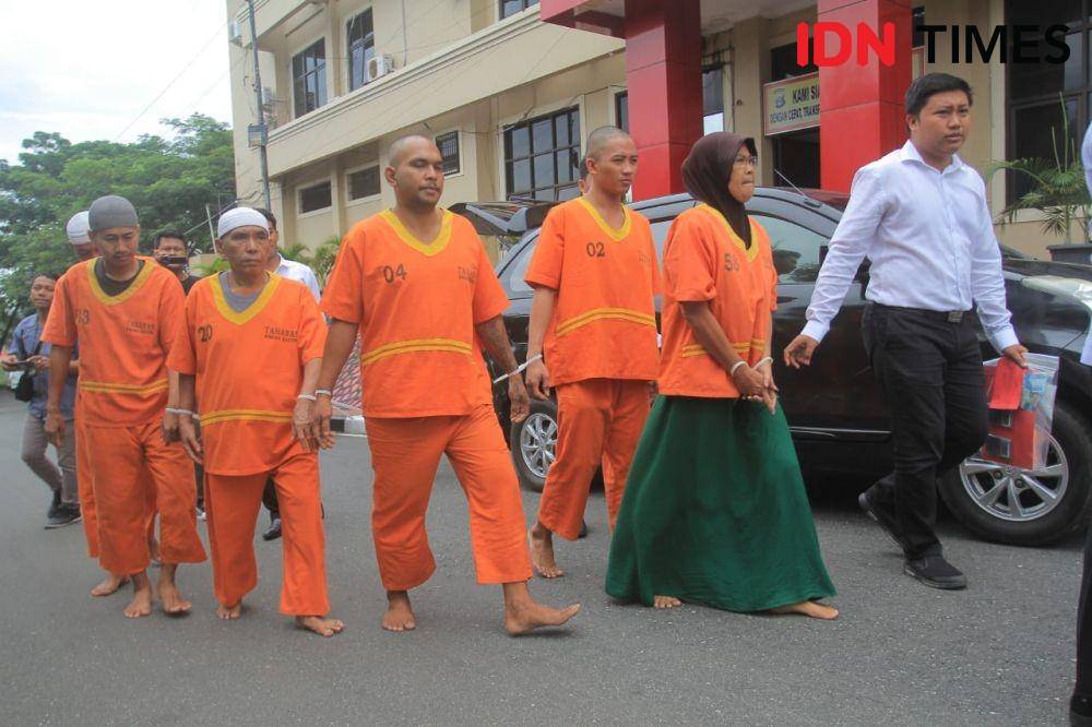 Para tersangka kasus warung sabu-sabu. (IDN Times/Surya Aditya)