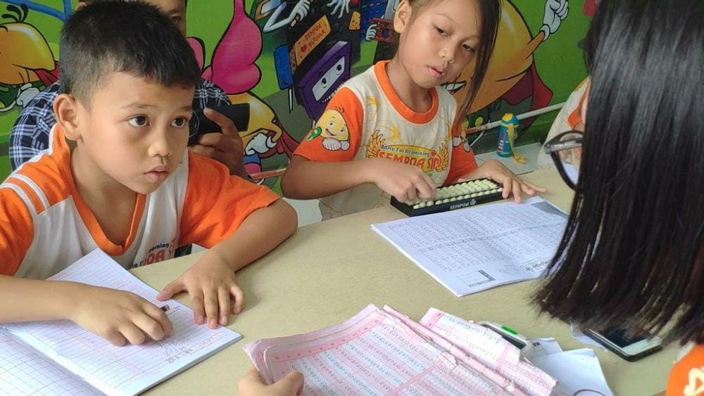 Petra, bocah 8 tahun yang jago matematika (Dok.IDN Times/istimewa)