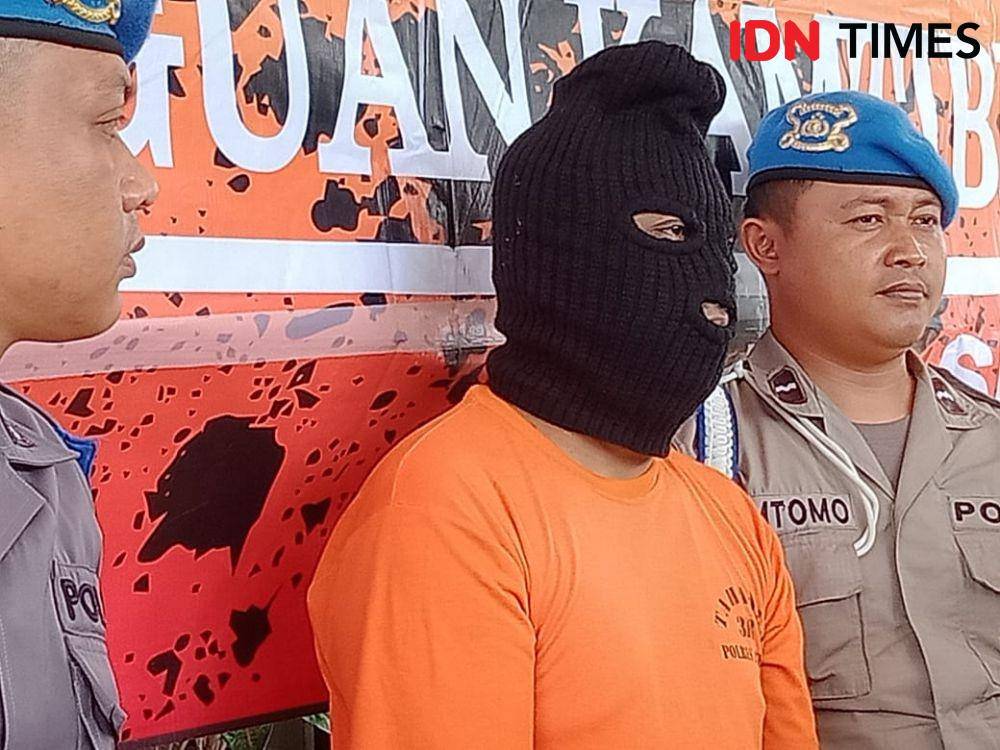 Tersangka S diduga cabuli belasan muridnya. IDN Times/Tunggul Kumoro