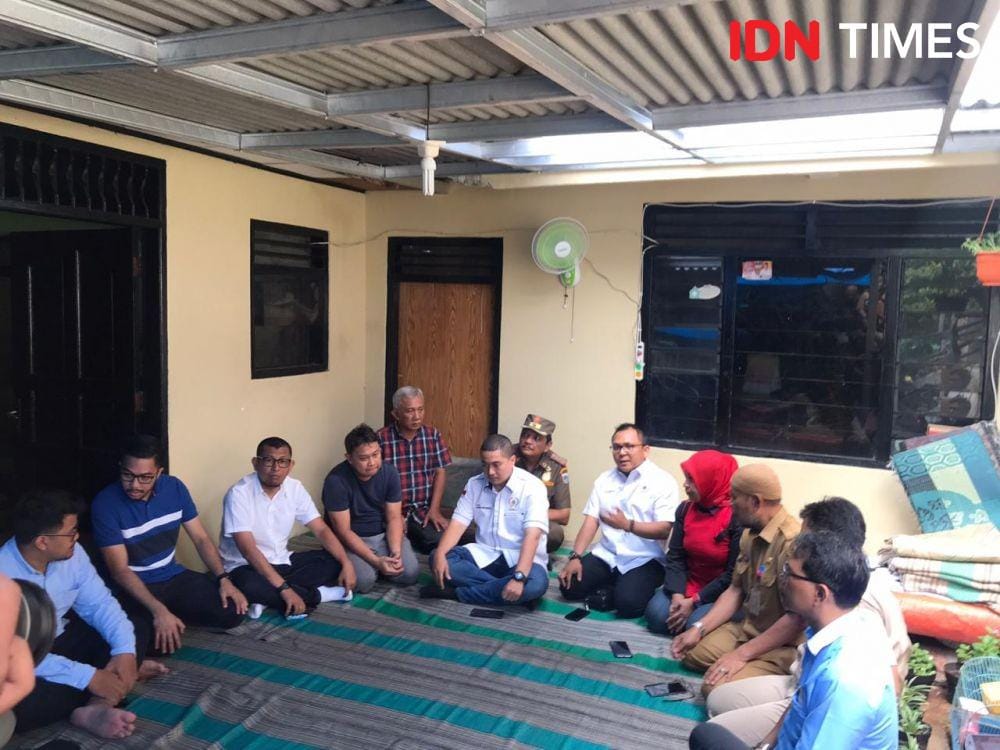 DPRD DKI Jakarta saat meninjau banjir (IDN Times/Gregorius Aryodamar P)