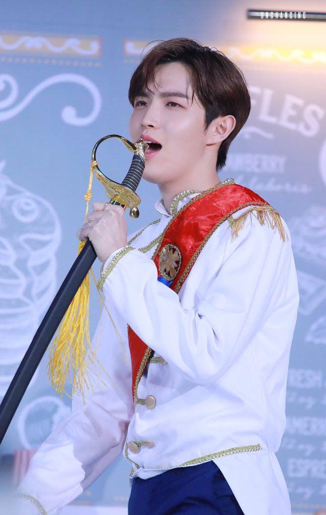 twitter.com/unchanging0527