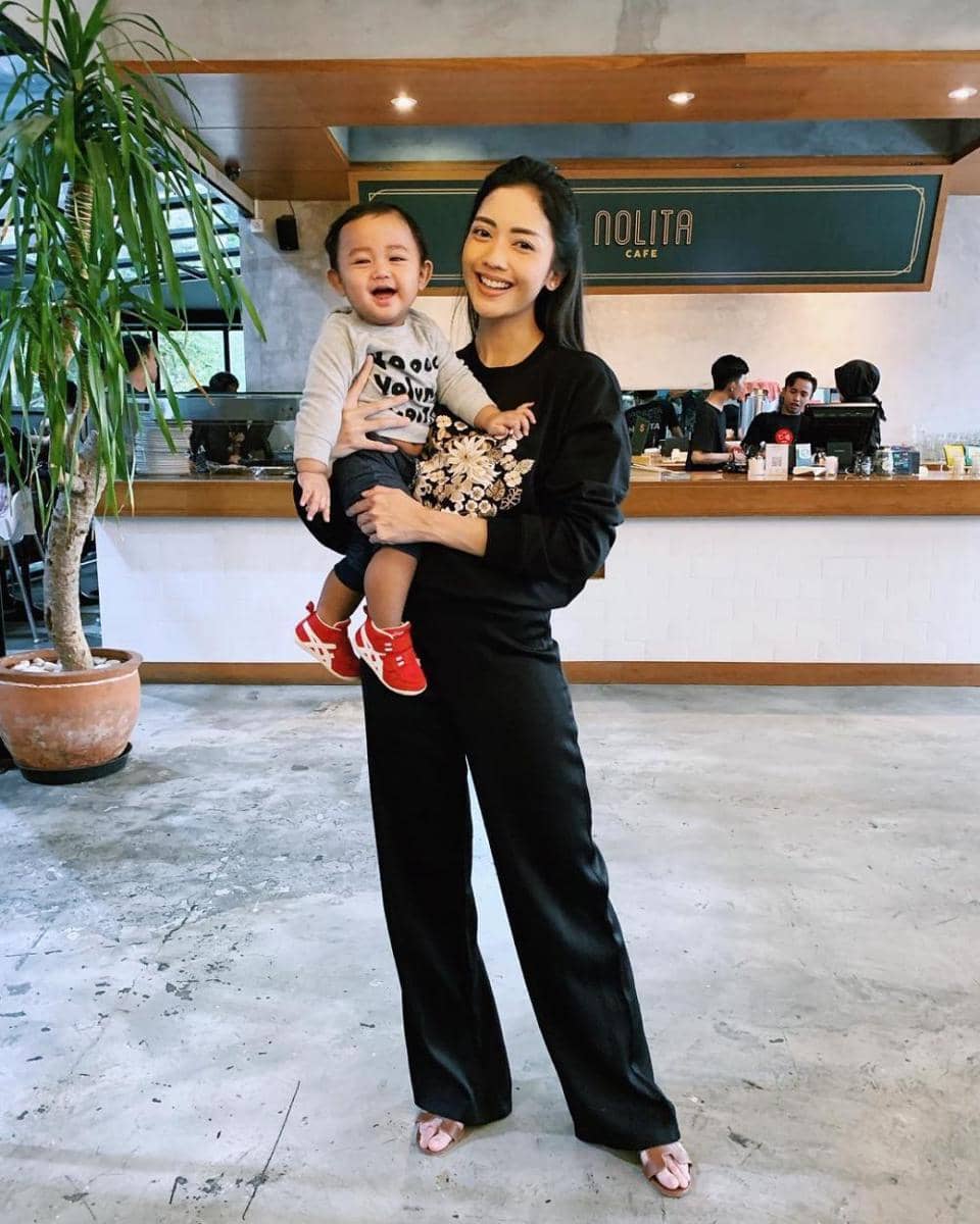 Instagram.com/ririndwiariyanti