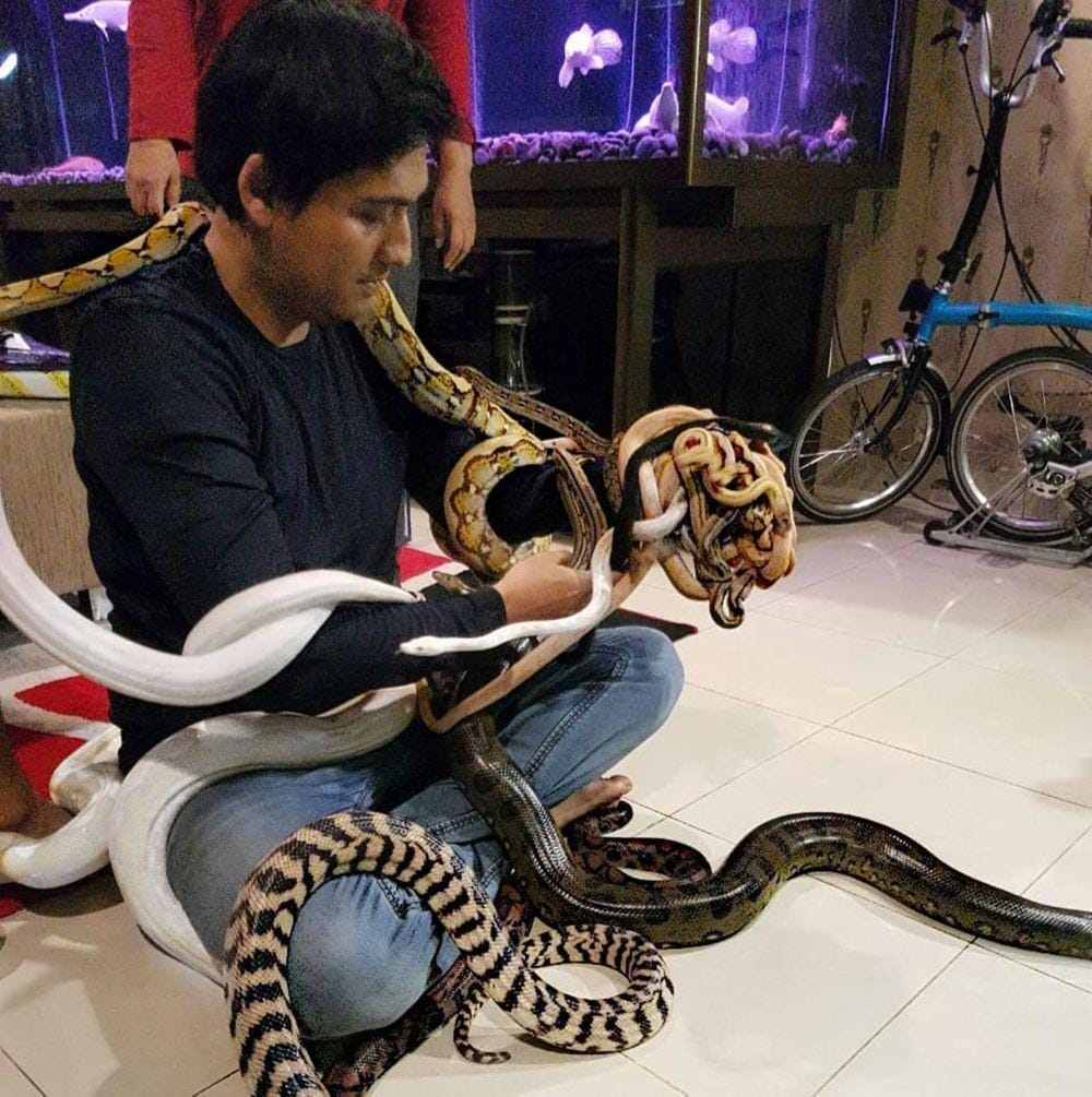 Instagram.com/luckyhakimofficial/