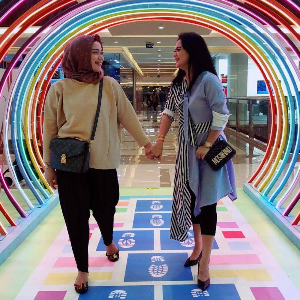 instagram.com/shezaidris