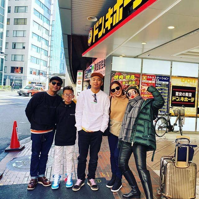 instagram.com/zaskia_gotix